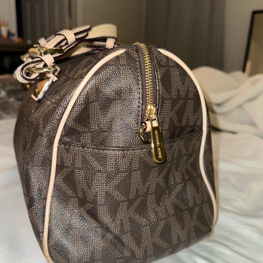 Michael Kors Grayson Monogram Satchel Brown Leather - Picture 4 of 13